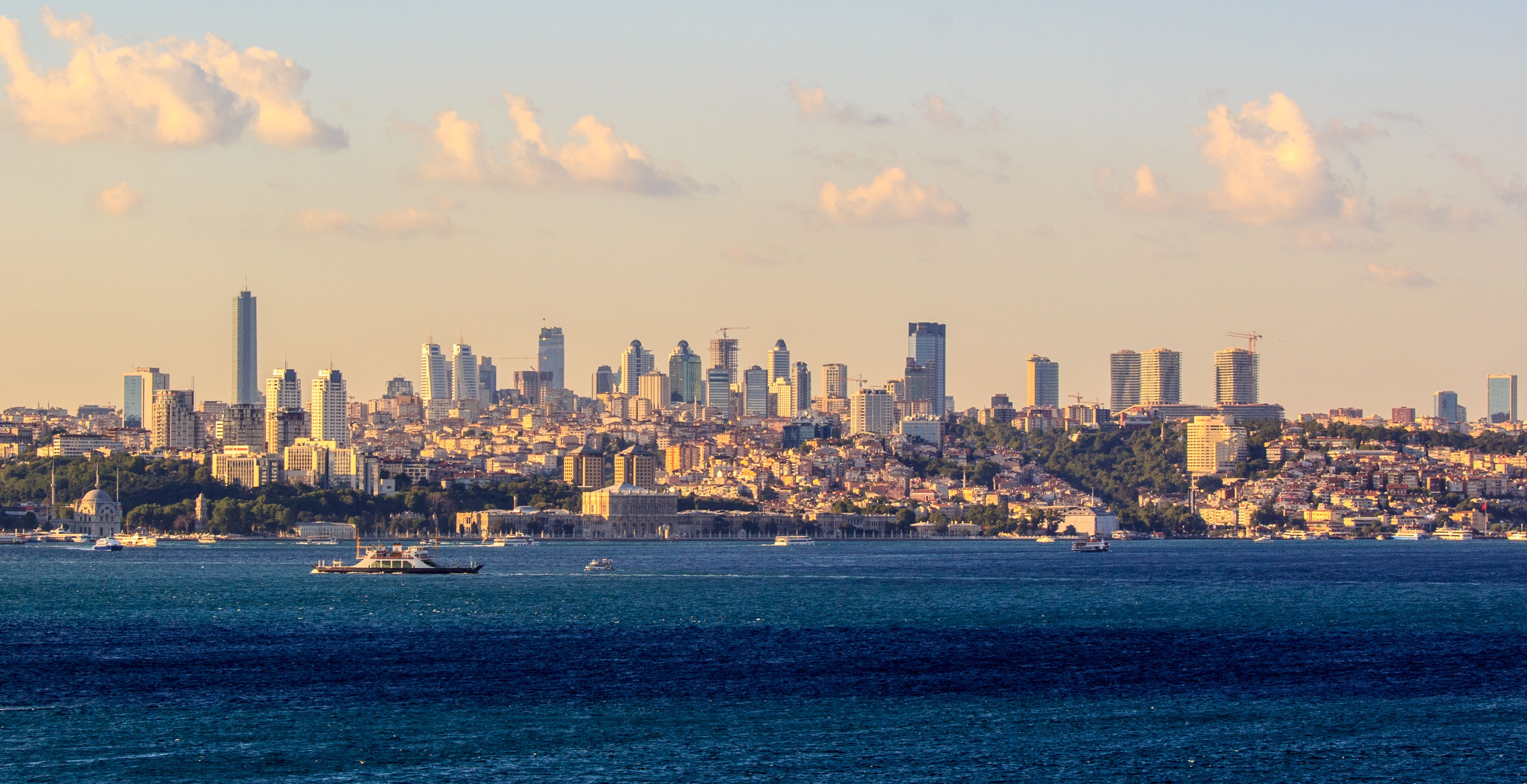 Modern_Istanbul_skyline