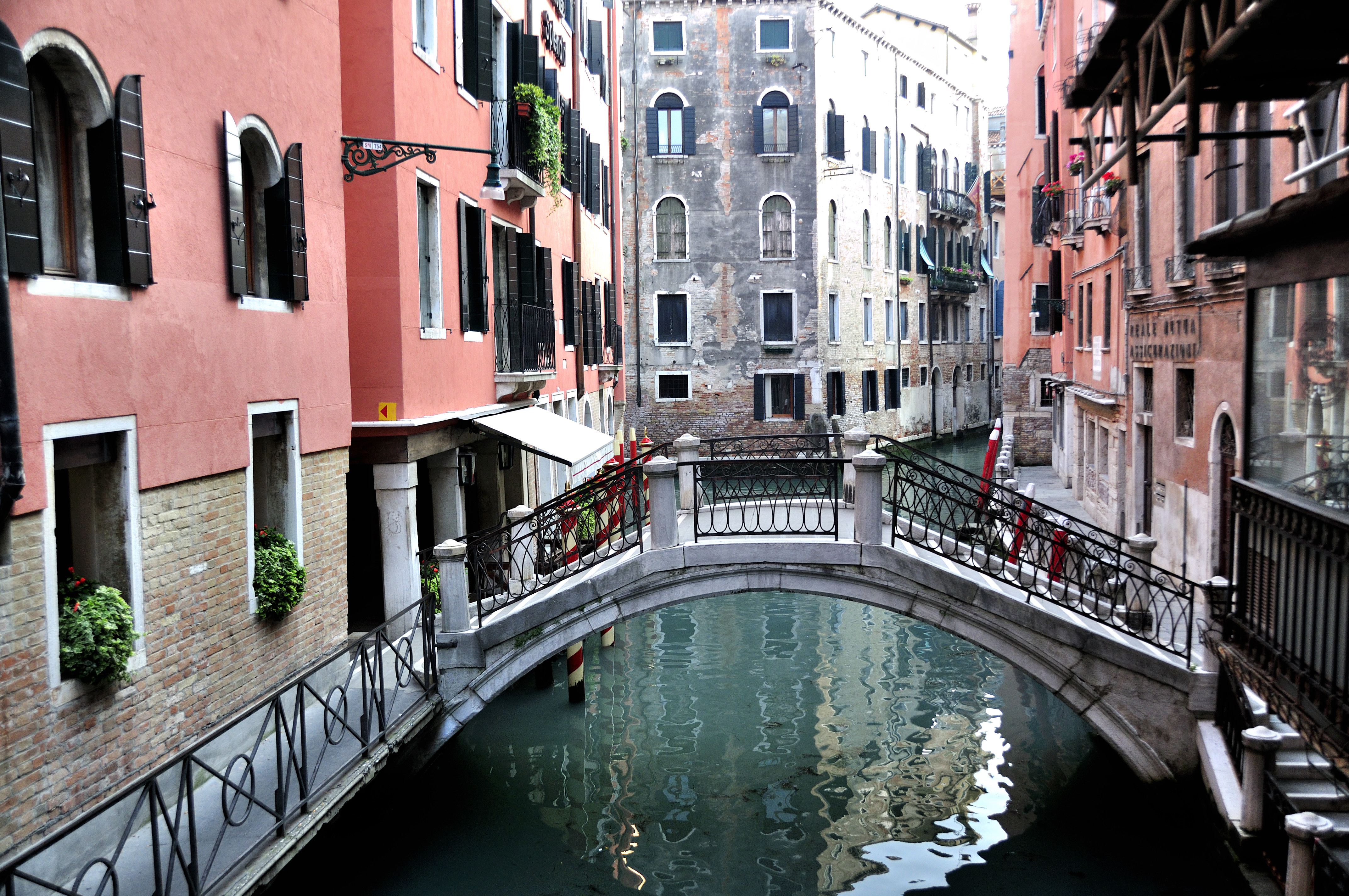 Venezia_Venice_Italy_-_Creative_Commons_by_gnuckx